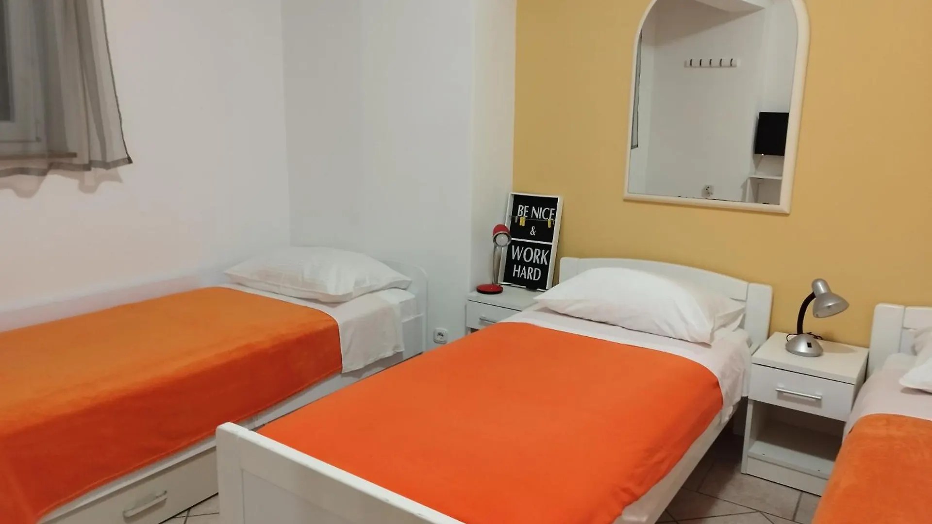 Guesthouse Lion Split 0*,  Kroatien